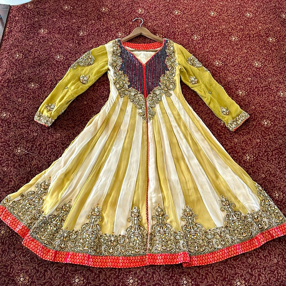 Embroidered Kameez- Pakistani Suit